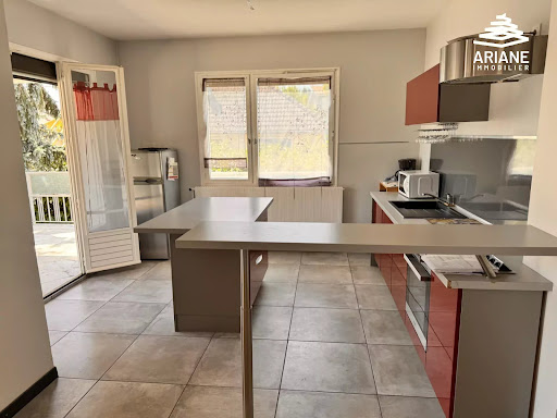 Maison avec jardin et terrasse 3