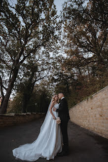 Wedding photographer Viktoriya Chayka (larumph). Photo of 20 October 2022