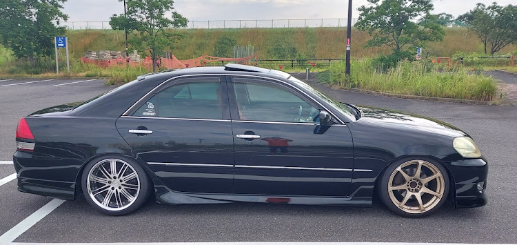 マークIIのチームローガン・チームローガン東海・真横・流行りに便乗・今日はどこへ？に関するカスタム事例の投稿画像1枚目