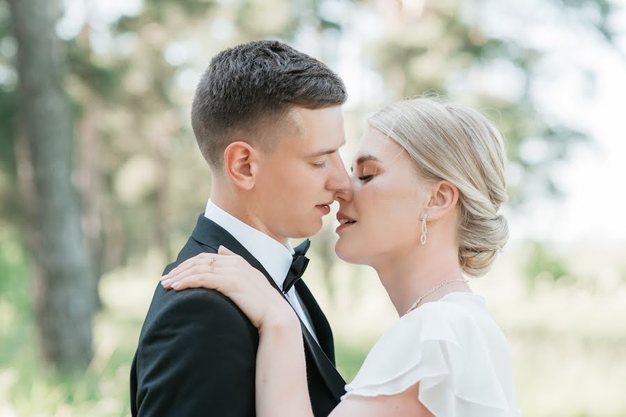 Wedding photographer Alena Kurbatova (alenakurbatova). Photo of 11 July 2020