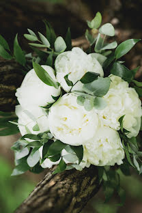 Fotógrafo de casamento Elvira Bilibina (ellibilibina). Foto de 21 de junho 2022