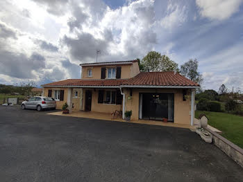 maison à Mazieres (16)