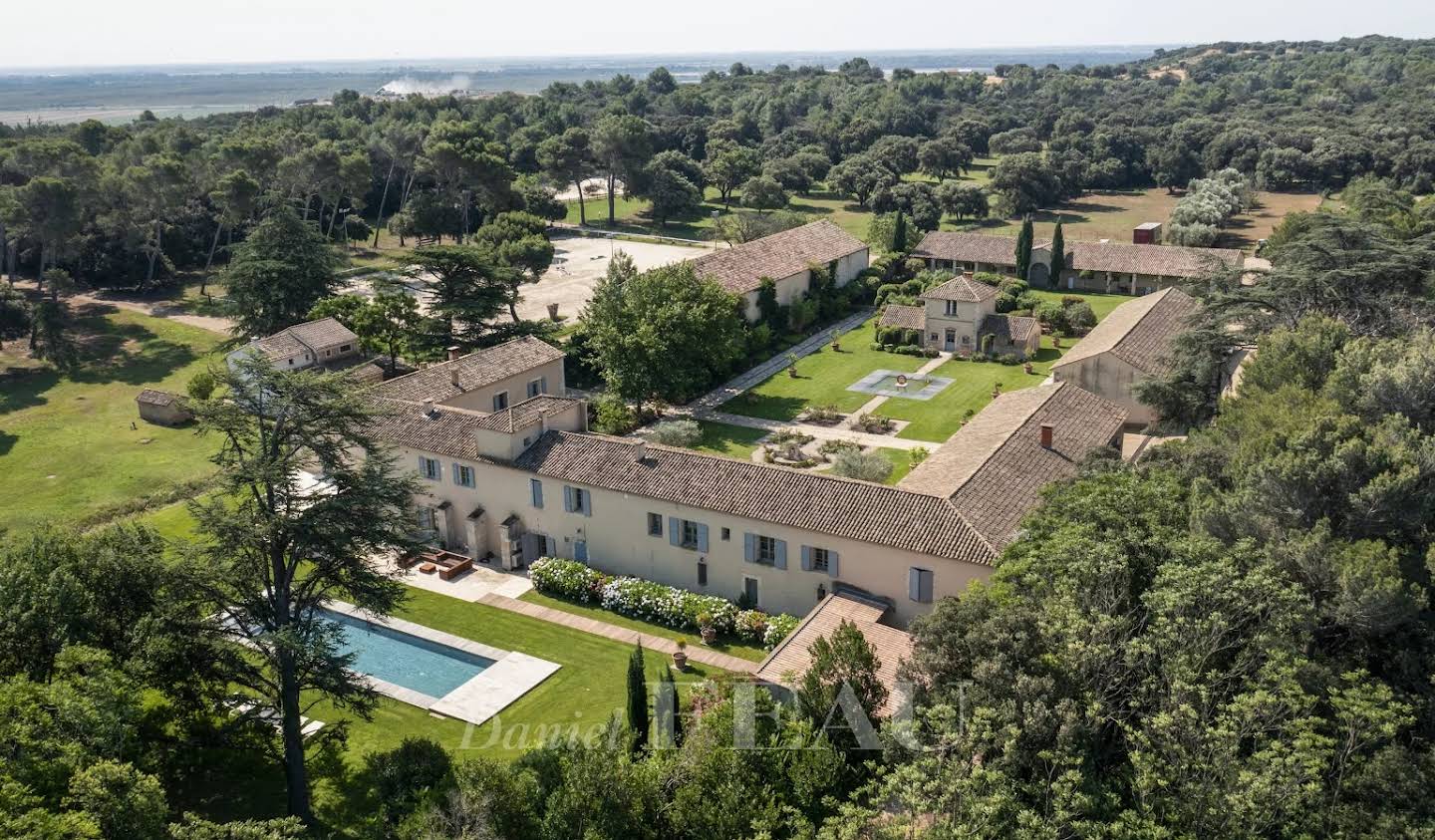 Propriété avec piscine Bellegarde