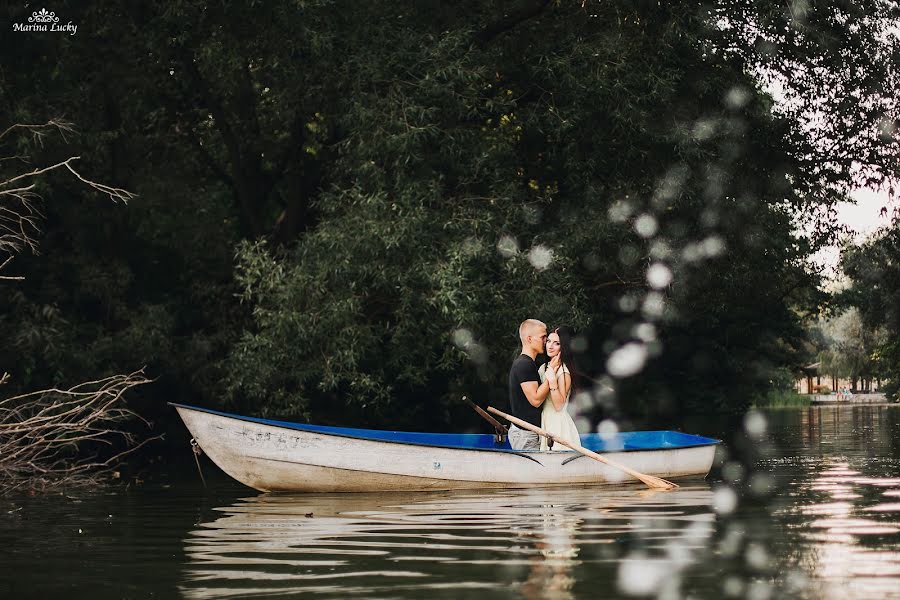 Fotógrafo de casamento Marina Laki-Mikhaylova (photolucky). Foto de 13 de agosto 2015