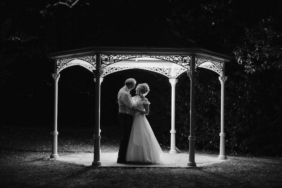 Fotografo di matrimoni Steffen Milsom (steffenmilsomph). Foto del 2 luglio 2020