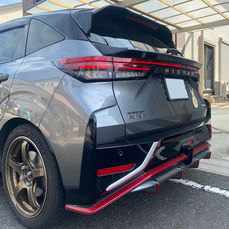 ノート オーラの初車検完了・指摘なし・リアデッキスポイラー・HCS・光るエンブレムは問題なかったよに関するカスタム事例の投稿画像3枚目
