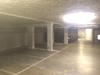 parking à Lyon 7ème (69)