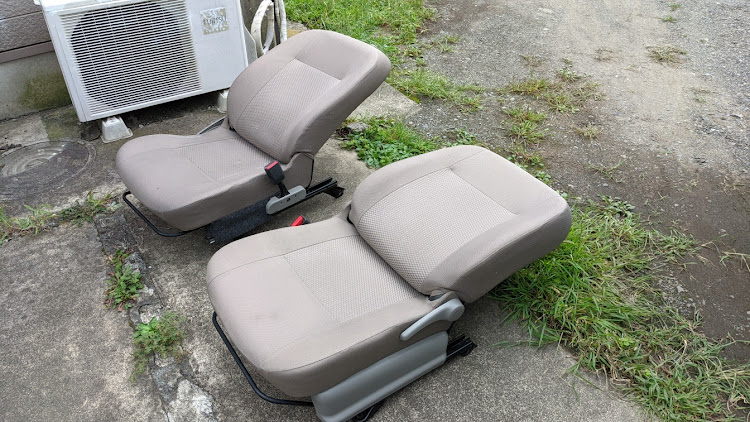 ミライースのミライース・車内清掃に関するカスタム事例の投稿画像4枚目
