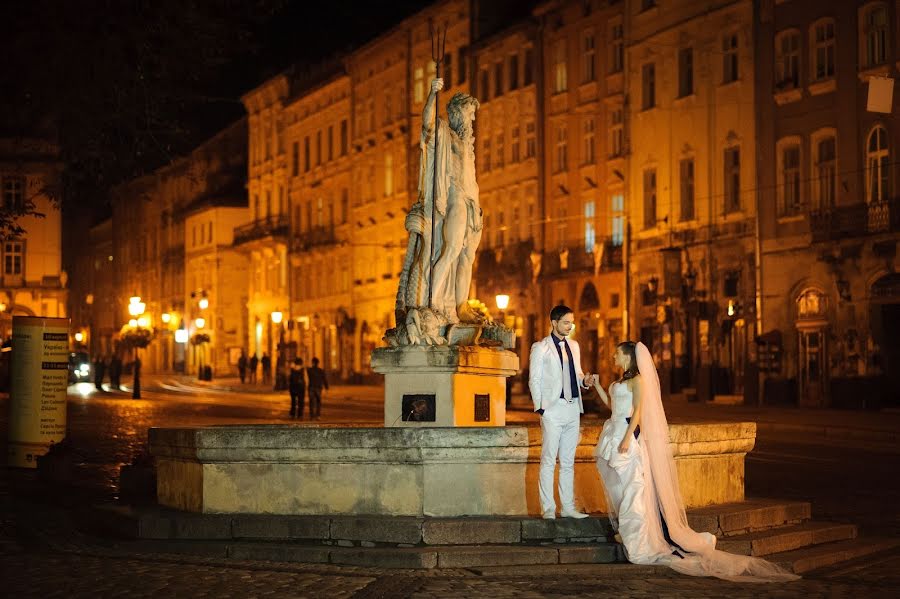 Fotografo di matrimoni Taras Padyuka (shocker). Foto del 25 ottobre 2013