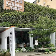 布佬廚房 台中新都店