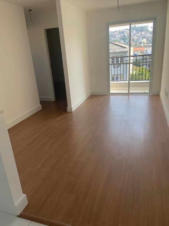 Apartamentos à venda Vila Rio