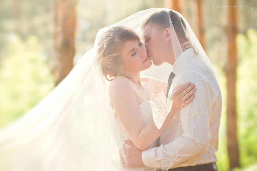 Fotografo di matrimoni Irina Yureva (iriffka). Foto del 18 luglio 2013