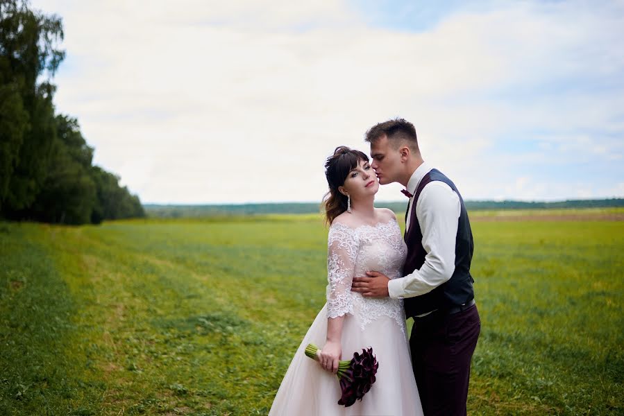 Wedding photographer Anastasiya Sokolova (anfalcon). Photo of 8 May 2019