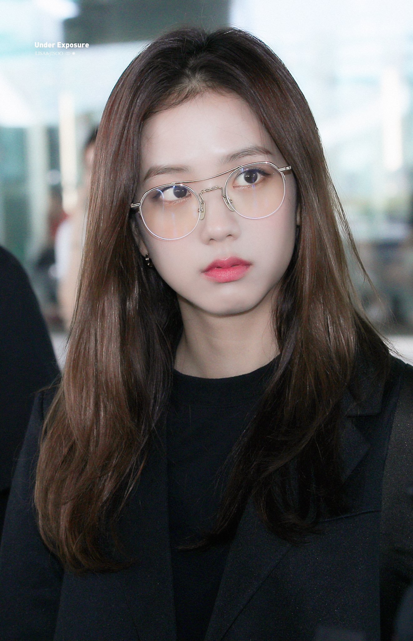 bp jisoo airport3