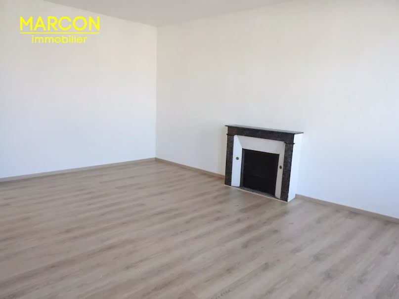 Location  appartement 2 pièces 75 m² à Gueret (23000), 481 €