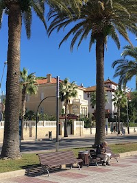 Xalet Torremar en Xalet Virgen de la Pineda (Villa Miarnau Navàs) aan de Passeig Jaume I, (Salou) 