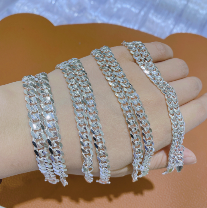 Pulseira de prata S99 para bebês joia infantil segura e elegante um presente perfeito para crianças pequenas de alta qualidade e durável.