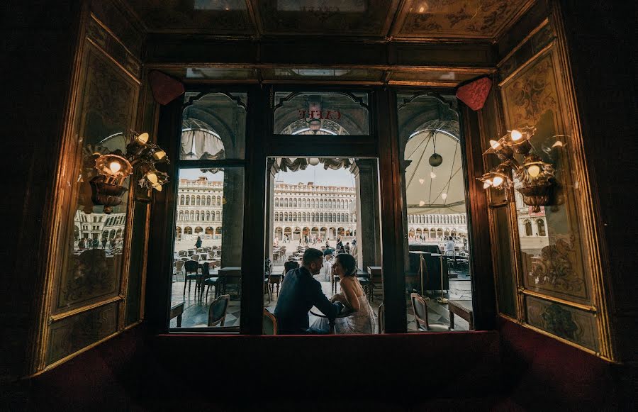 Fotografo di matrimoni Alban Negollari (negollari). Foto del 3 ottobre 2019