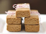 Peanut Butter Fudge Protein Bars was pinched from <a href="http://dessertswithbenefits.com/peanut-butter-fudge-protein-bars/" target="_blank">dessertswithbenefits.com.</a>