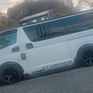 ハイエース