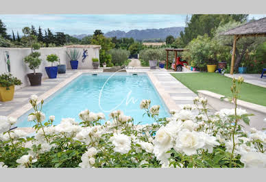 Maison avec piscine et terrasse 10