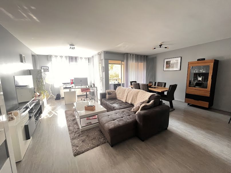 Vente appartement 3 pièces 77 m² à Nimes (30000), 218 000 €