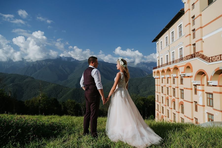 Fotógrafo de casamento Angelina Kozmenko (angelinakd). Foto de 11 de setembro 2018