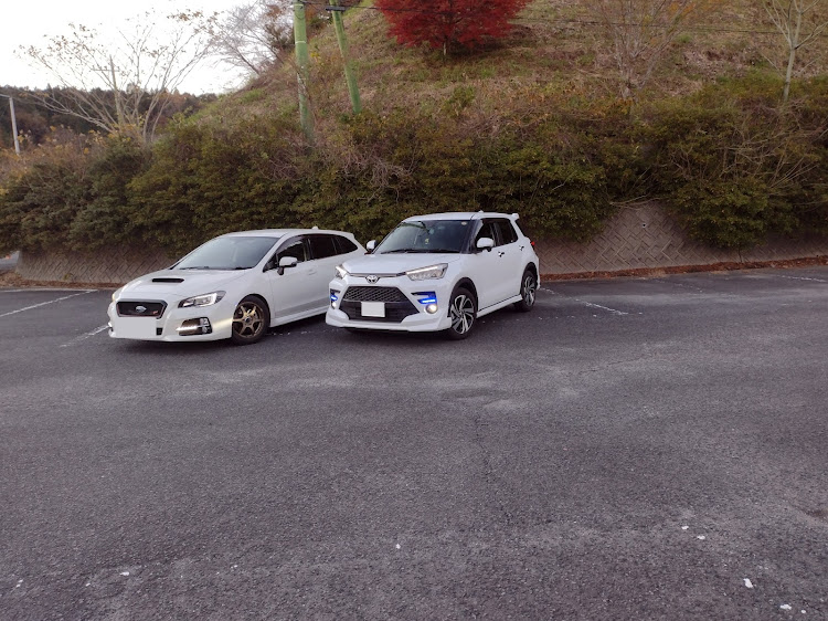 ライズのコメント沢山下さい・SUBARUレヴォーグ・トヨタライズに関するカスタム事例の投稿画像6枚目