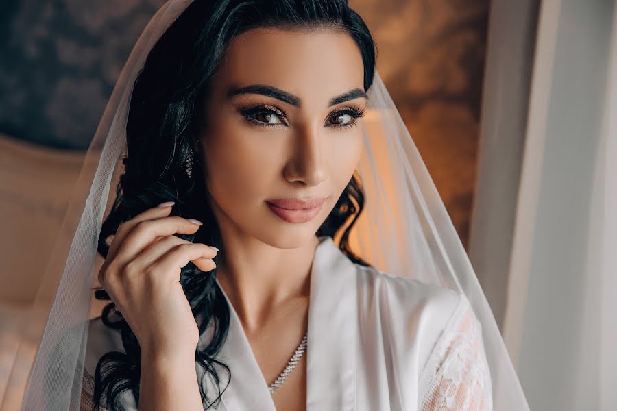 Wedding photographer Oleg Saliy (elifestudios). Photo of 24 March 2022