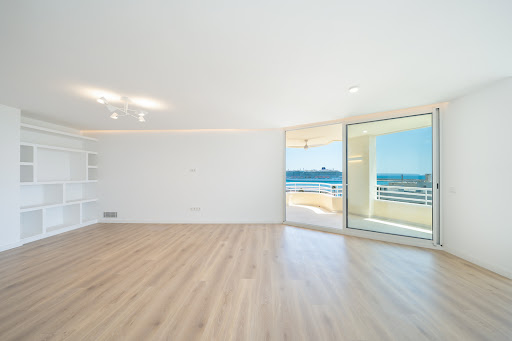Apartment with pool 4