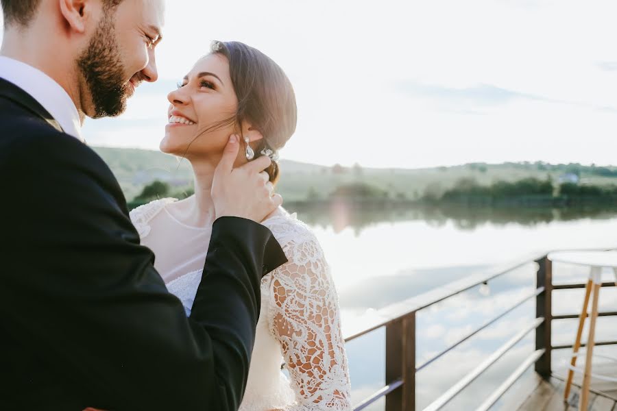 Bröllopsfotograf Cristina And Filip (youngcreative). Foto av 11 juni 2019