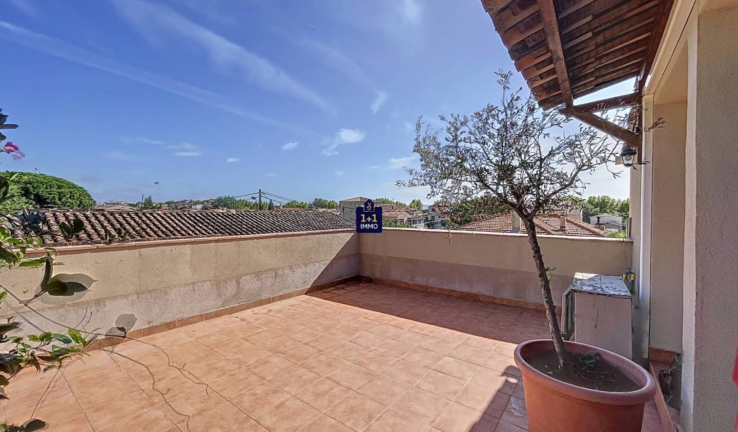 Apartment with terrace Frejus