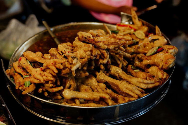 Western Cape company AskCarlaKote is set to deliver 540 tonnes of chicken feet each month to China in a deal that is expected to create 3,000 new jobs