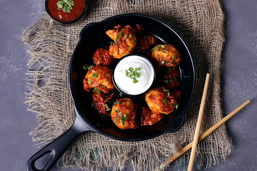 Chicken Tikka Pan Tossed Momo