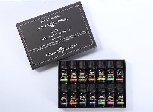 Title 6, Aromatherapy Essential Oil Set for relaxation a...