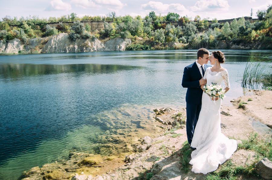 Fotógrafo de casamento Alena Danilyuk (alenadanyluk). Foto de 7 de maio 2019