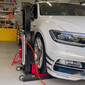 パサートヴァリアント 2.0 TSI Rライン
