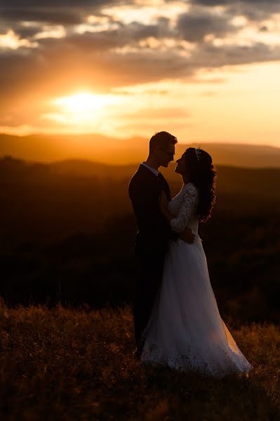 Fotografer pernikahan Marius Calina (mariuscalina). Foto tanggal 30 September 2019