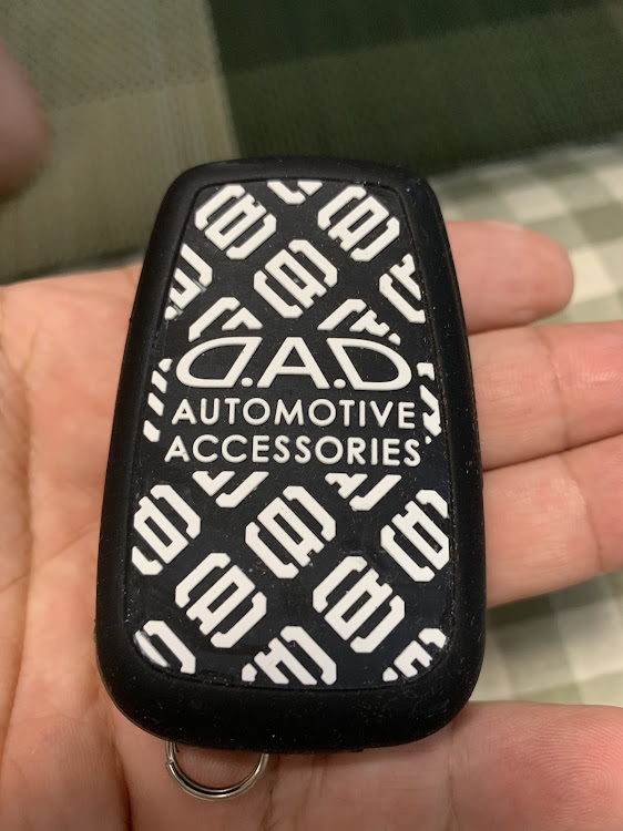 カローラスポーツのスマートキーケース・DAD・令和初いじりに関するカスタム事例の投稿画像3枚目