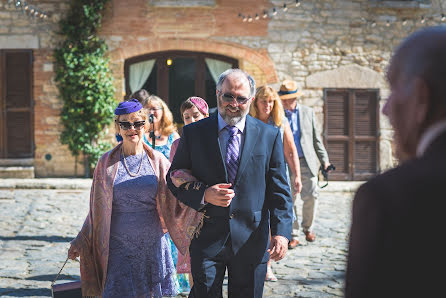 Wedding photographer Luca Caparrelli (lucacaparrelli). Photo of 8 December 2020