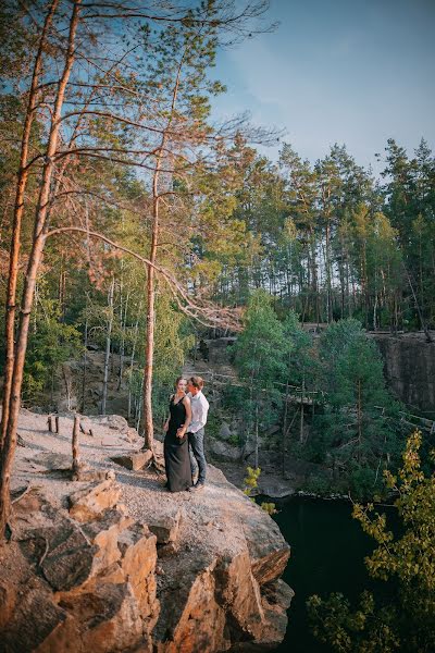 結婚式の写真家Dmitriy Shirokopoyas (15081990)。2017 12月13日の写真