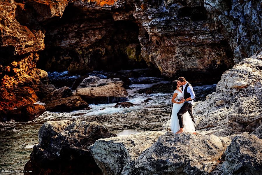 Fotógrafo de bodas Victor Darii (id238093491). Foto del 7 de septiembre 2017