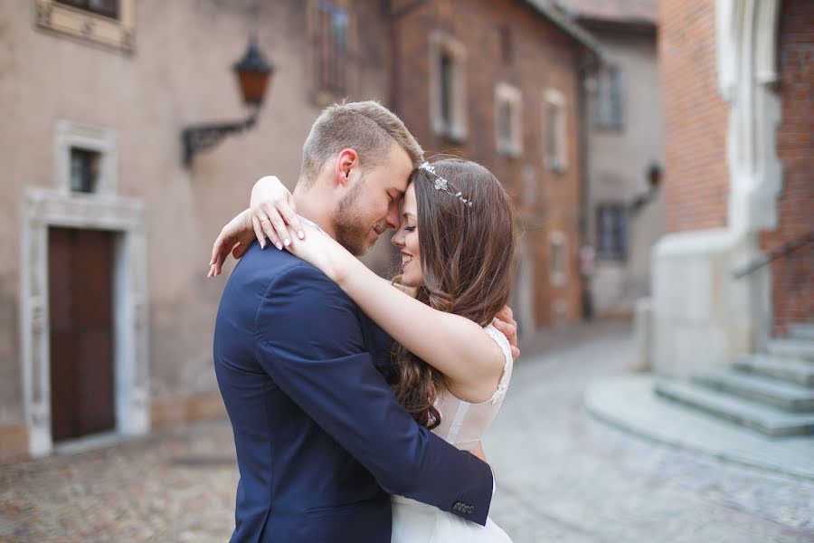 Fotografo di matrimoni Maciej Łoziński (7710). Foto del 11 dicembre 2019