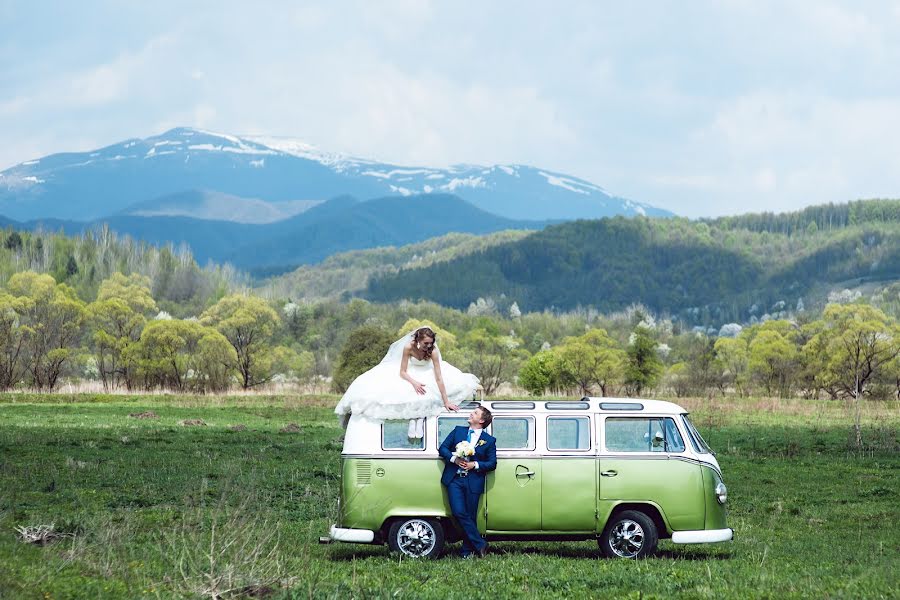 Fotografo di matrimoni Taras Kovalchuk (taraskovalchuk). Foto del 27 maggio 2015