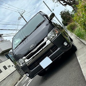 ハイエースバン GDH206V