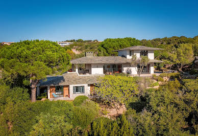 Seaside villa with garden and terrace 2