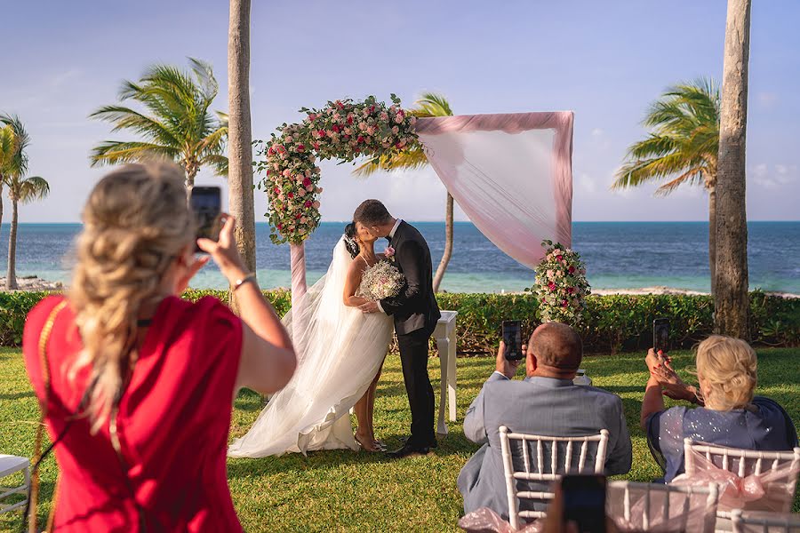 Bröllopsfotograf Anastasiia Polinina (cancun). Foto av 14 november 2022