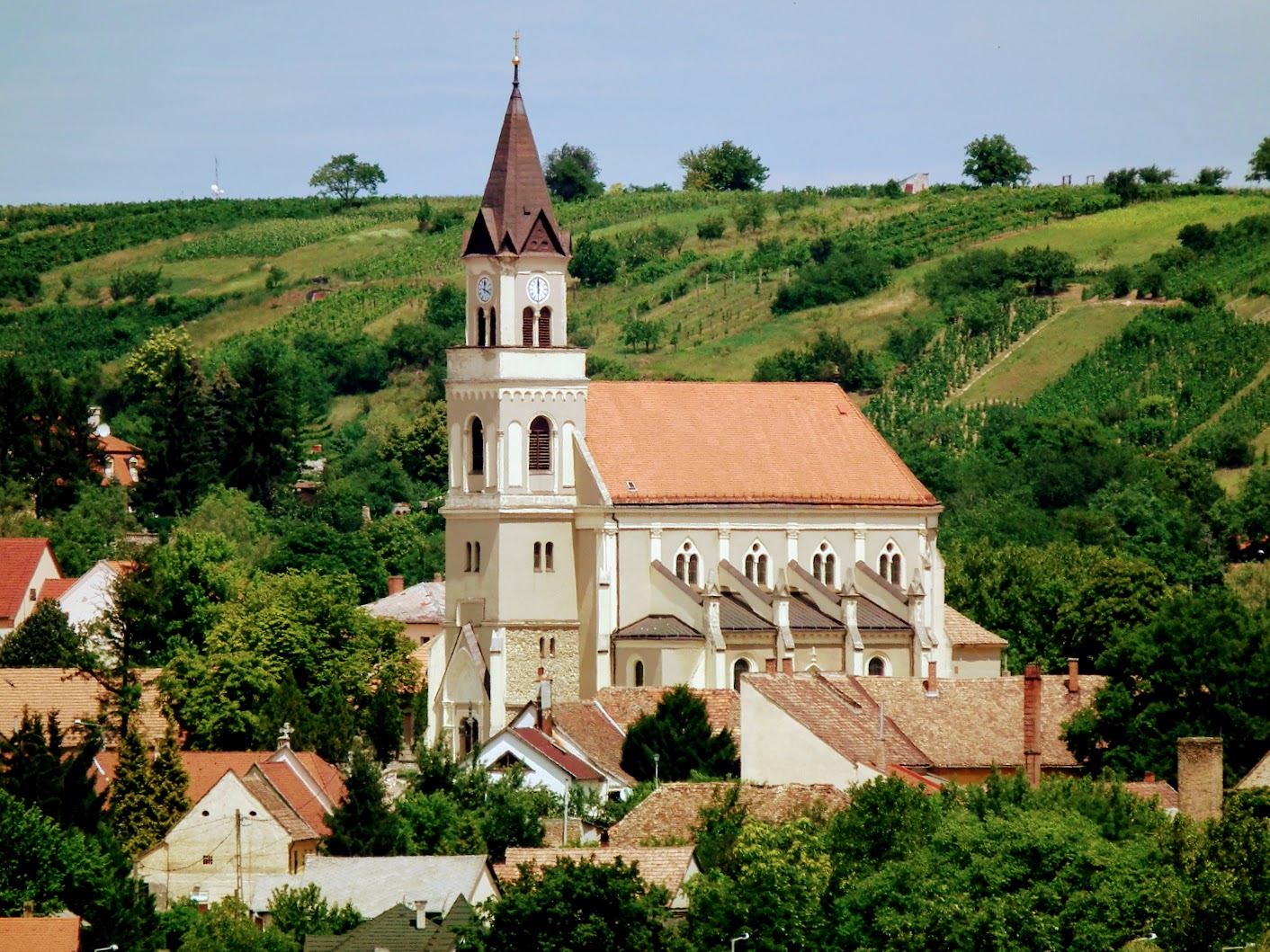 Mór - Szent Kereszt rk. templom