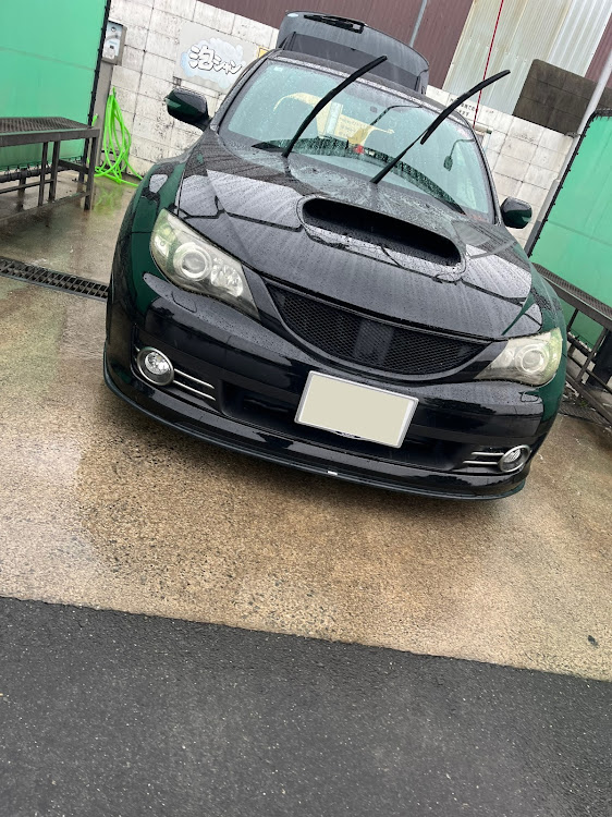 インプレッサ ハッチバックの雨の日洗車・GRBインプレッサ・雨・洗車に関するカスタム事例の投稿画像2枚目