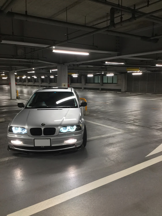 3シリーズ セダンのＢＭＷ・3シリーズ セダン・320i・ドライブに関するカスタム事例の投稿画像1枚目